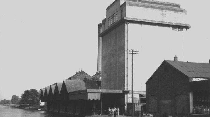 Cadbury's Quay & factory at Frethern Bridge (now Spillers)