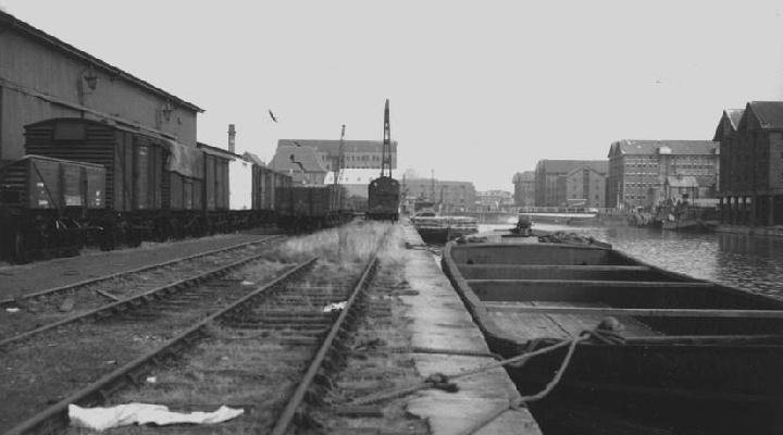 Quay opposite the goods station Llantony Marshalling Yard