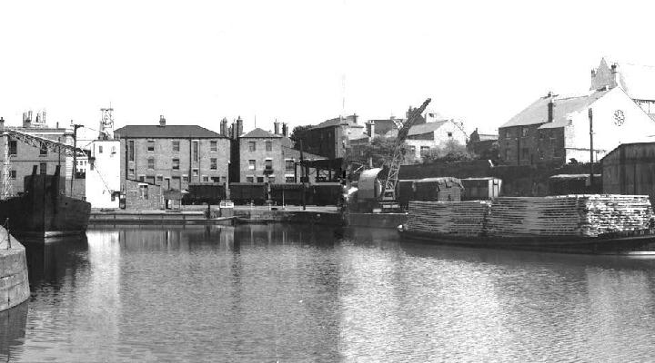 Victoria Dock, north end from the entrance